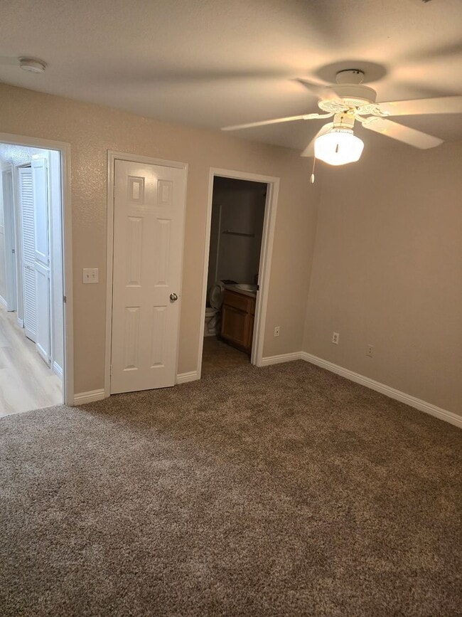 Photo - 4730 E Craig Rd Unidad 2142
