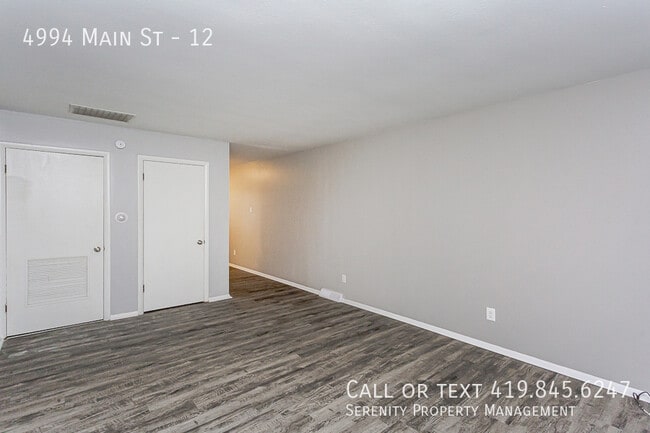 Photo - 4994 Main St Unidad 12