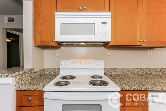 Photo - 271 Glen Iris Dr NE Unit 3a