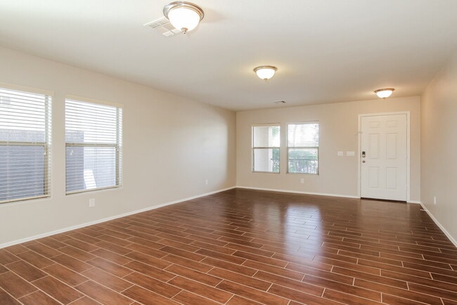 Photo - 21942 Creosote Ct