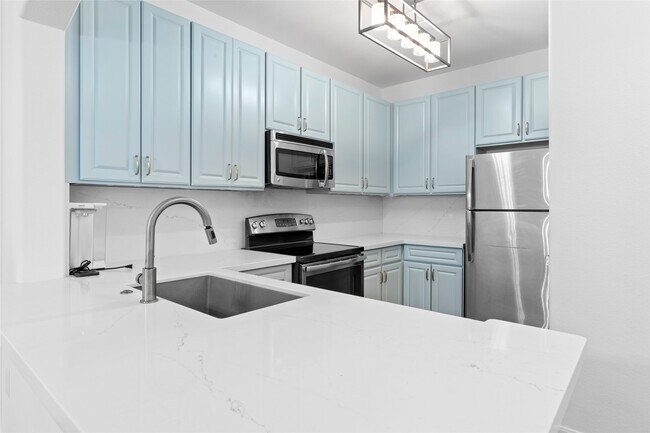 Building Photo - 12707 Boheme Dr Unit 702