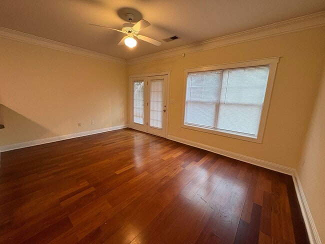 Photo - PRE-LEASING FOR AUGUST 2026!