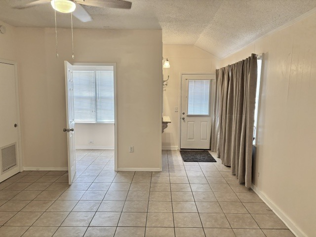 Photo - 714 Spring St
