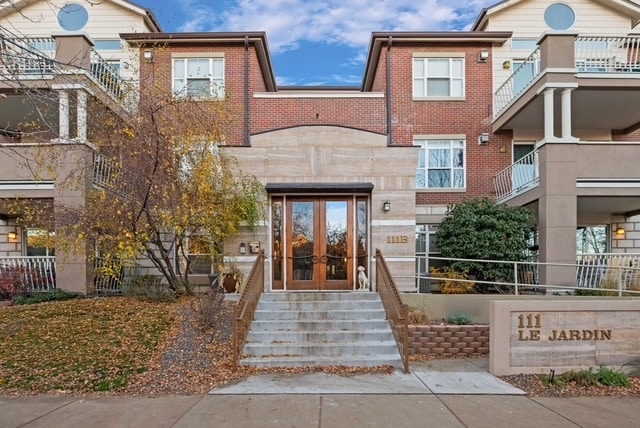 Building Photo - 111 S Monroe St Unit B206