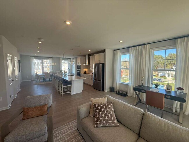 Photo - 9221 Magellan Pkwy