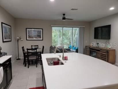 Photo - 10549 Oakside Dr