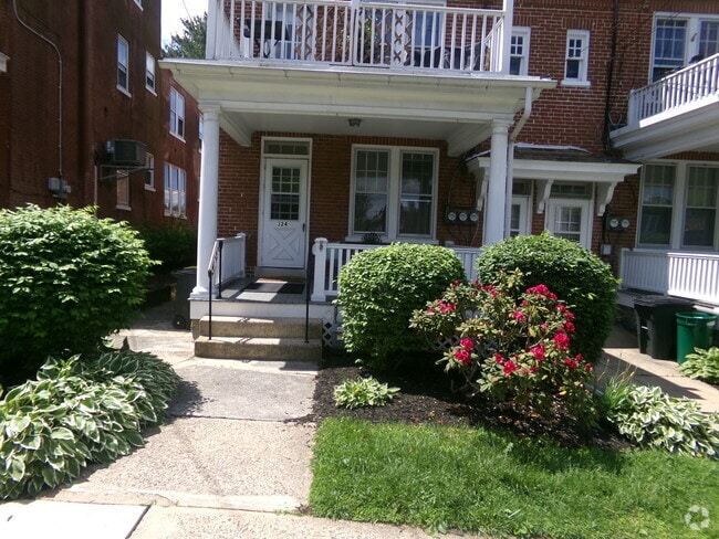 Building Photo - 324 S West End Ave Unit First Floor Rental