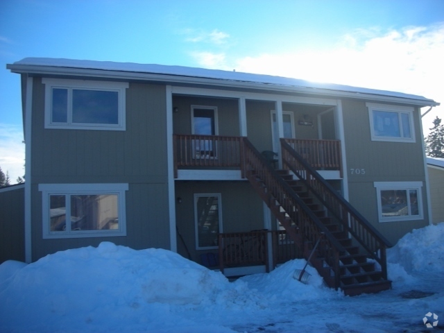 Building Photo - One Bedroom in Fourplex Rental
