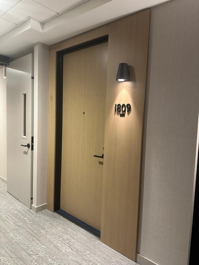 Building Photo - 10 Provost St Unit 1809