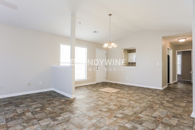 Photo - 5862 Waggoner Ct