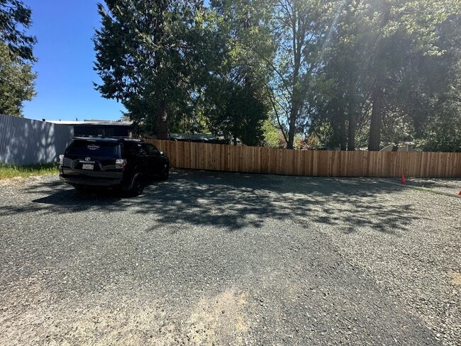 Photo - Newly Renovated 3 Bedroom 2 Bathroom Close to Town