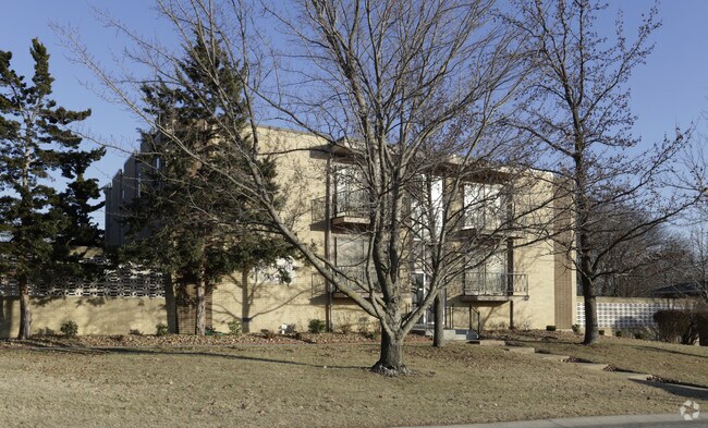 Photo - Glenwood Garden Apartments