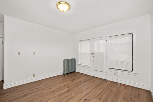 Photo - 6144 S Indiana Ave Unit 3R