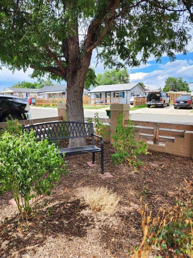 Photo - 3130 W Longfellow Pl