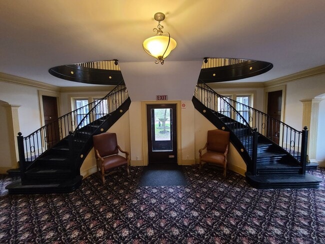 Photo - 1625 East Ave Unit 303