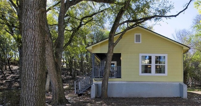 Building Photo - 835 Old Ranch Rd 12