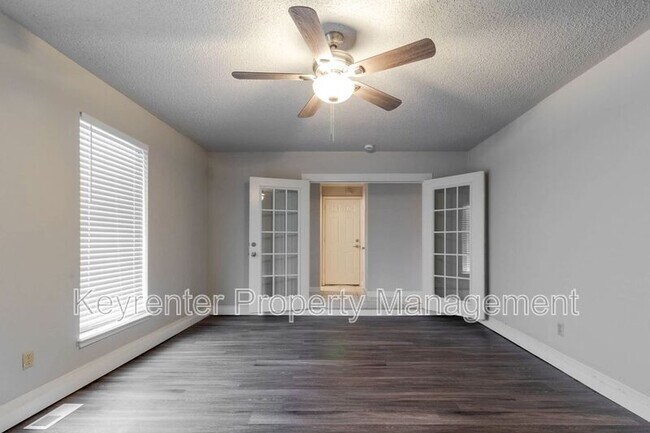 Photo - 732 Westridge Ct