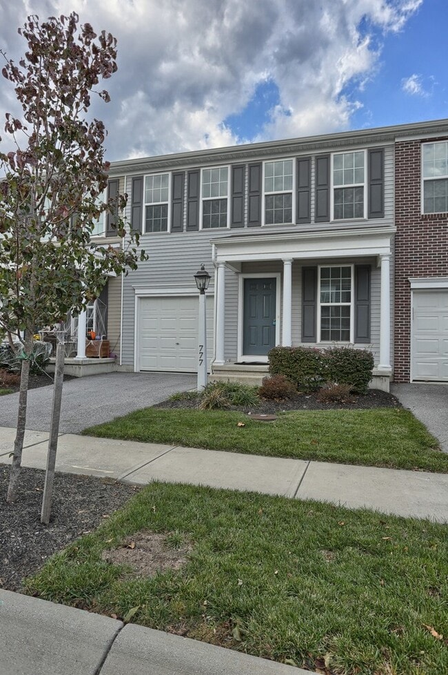 Building Photo - TOWNHOME AVAILABLE IN THE CHARTER HOMES - DEER RUN COMMONS