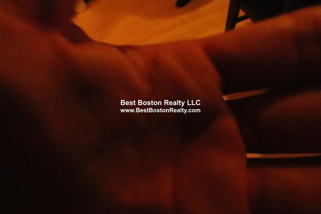 Building Photo - 27 Portsmouth St Unit 2