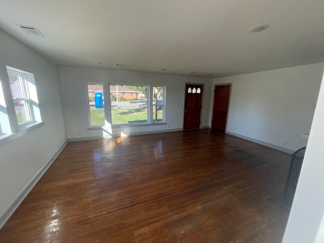 Photo - 1200 Pardew St