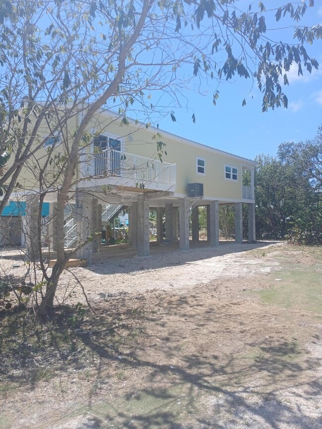 Building Photo - 3930 Gordon Rd