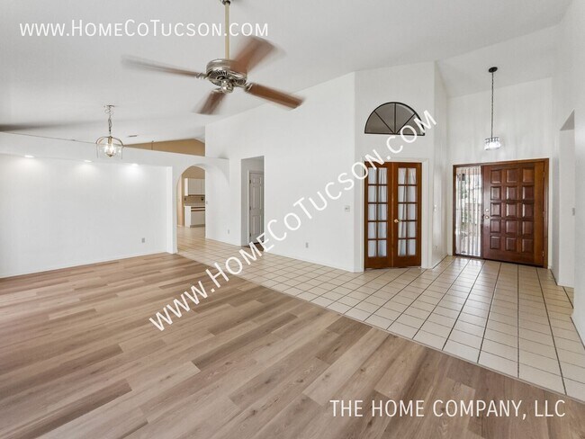 1551 E Sonoran Desert Dr
