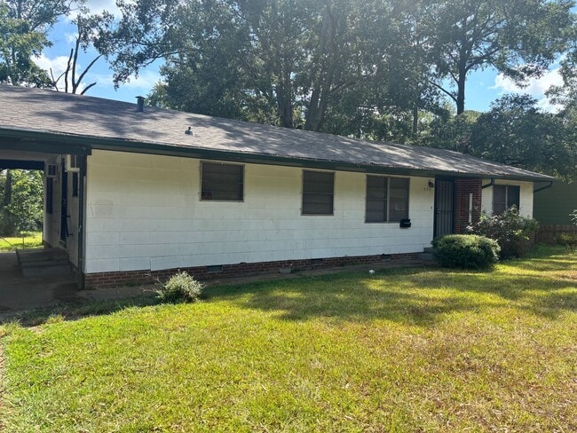 Photo - 333 Northside Cir