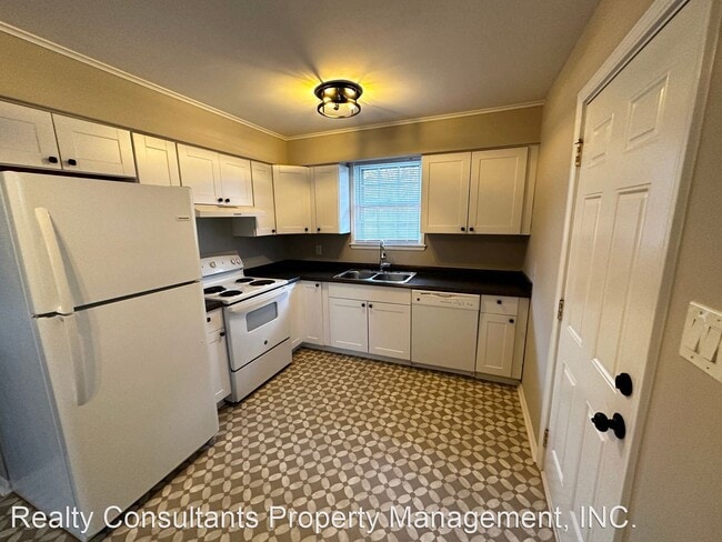 Photo - 3 br, 1.5 bath House - 2003 Urban Drive