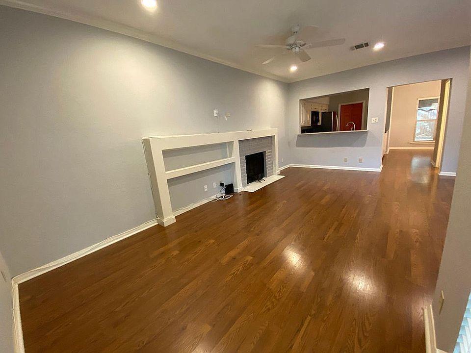 Photo - 1307 Kinney Ave Unit 103