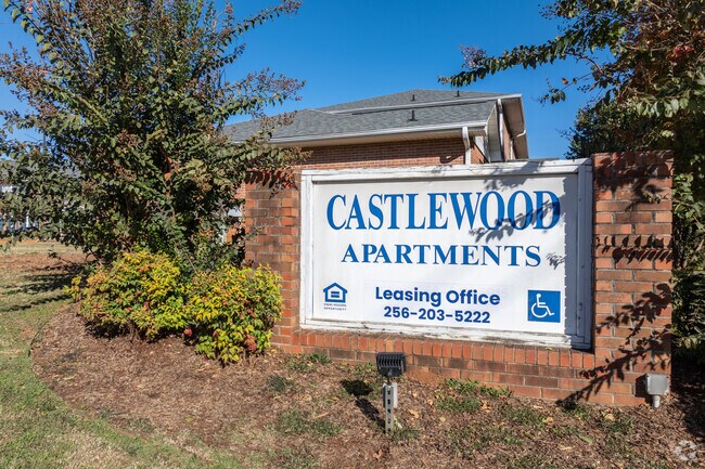 Entrance - Castlewood Apartments
