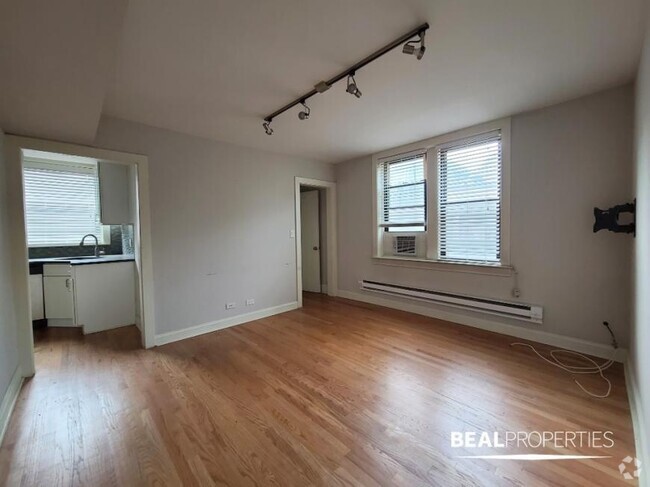 Building Photo - 1 bedroom in CHICAGO IL 60647 Unit C3 Rental