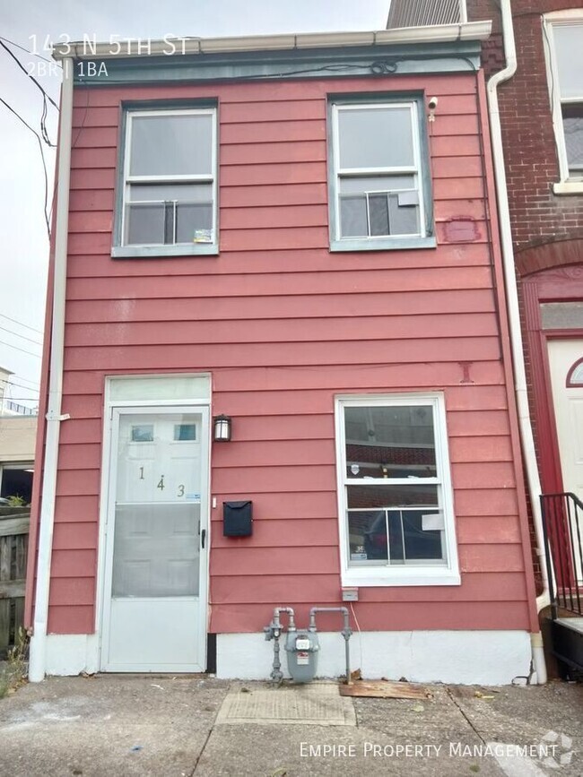 Building Photo - 2 Bedroom / 1 Bathroom Home in Allentown!