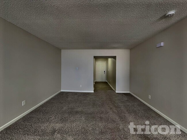 Photo - 10249 Cadogan Dr