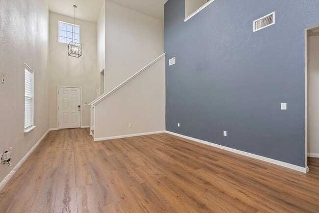 Photo - 3304 Ortman Dr
