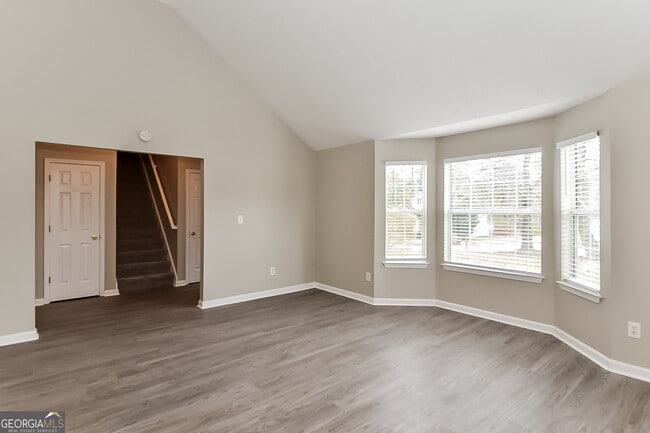 Photo - 105 Wood Way