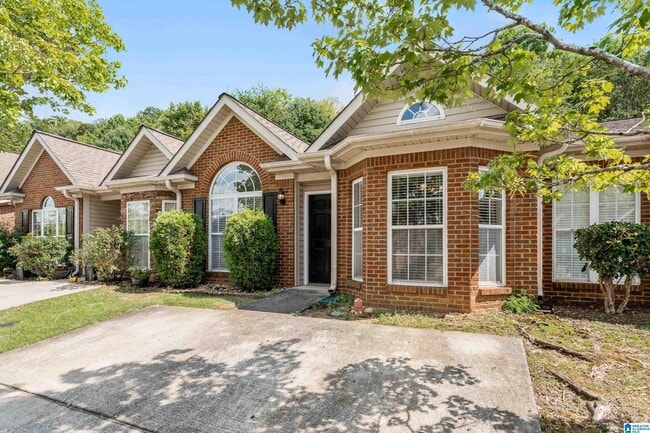 114 Hayesbury Ln