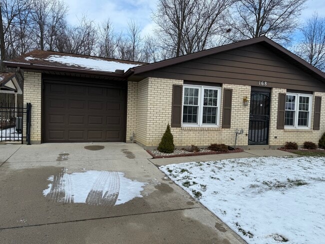 Photo - 168 Lyre-Bird Ln