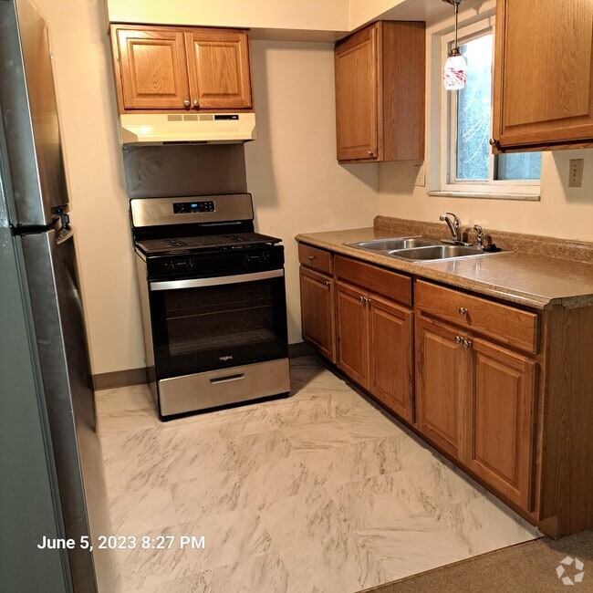 Building Photo - 416 Brierly Ln Rental