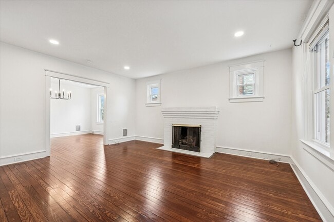 Photo - 10 W Jefferson St