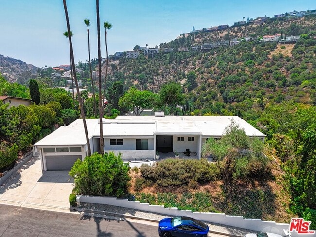 Building Photo - 2657 Zorada Dr Rental