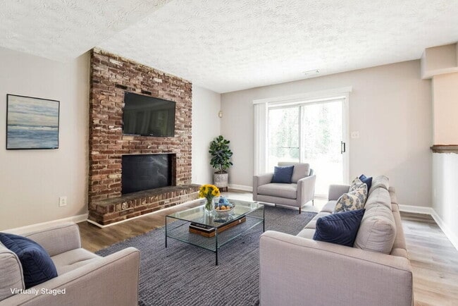 Photo - 2725 Westford Ct SW