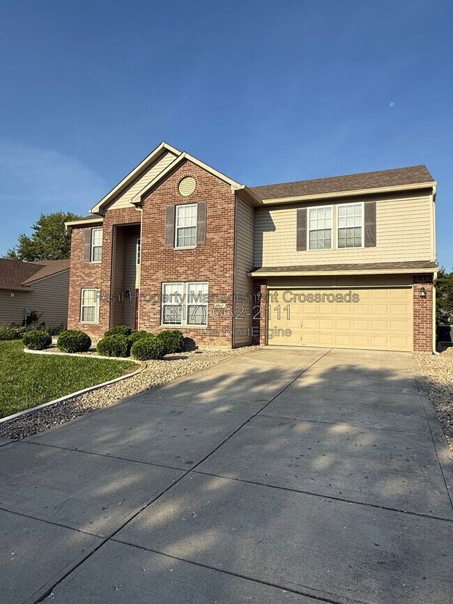 5512 James Blair Dr