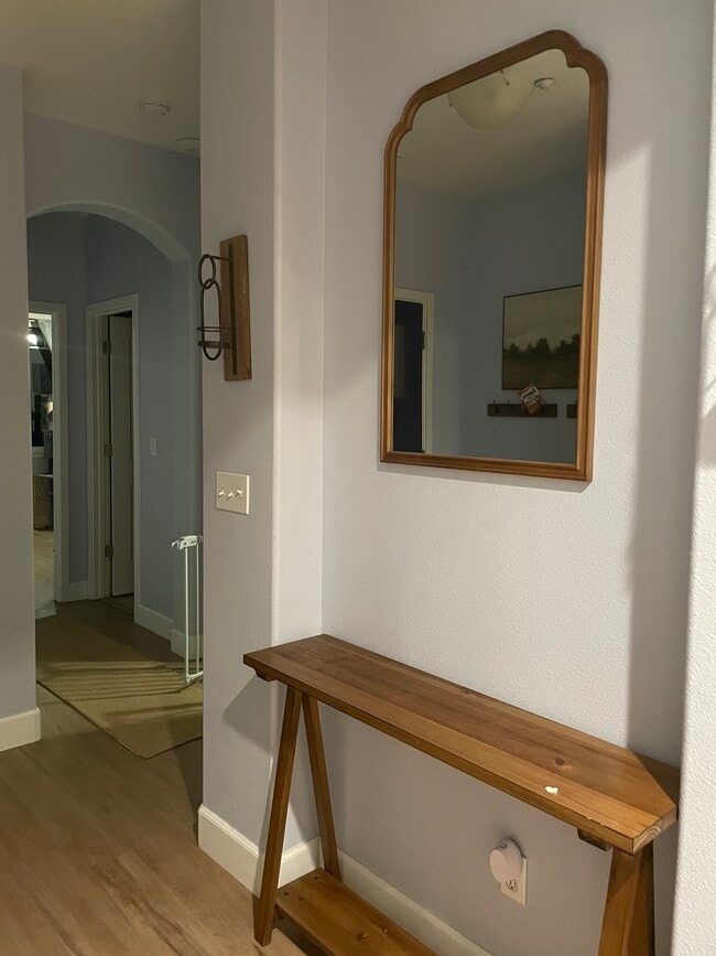 Photo - 2554 Valhalla Pl