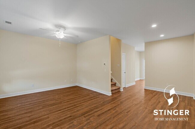 Photo - 204 Admiration Ave