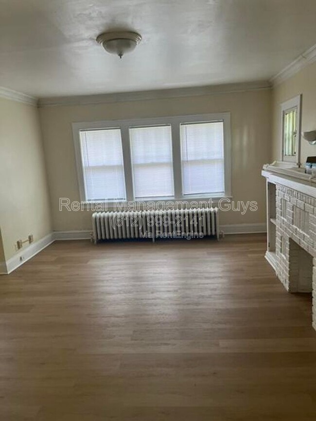 Photo - 1649 Russell Ave N