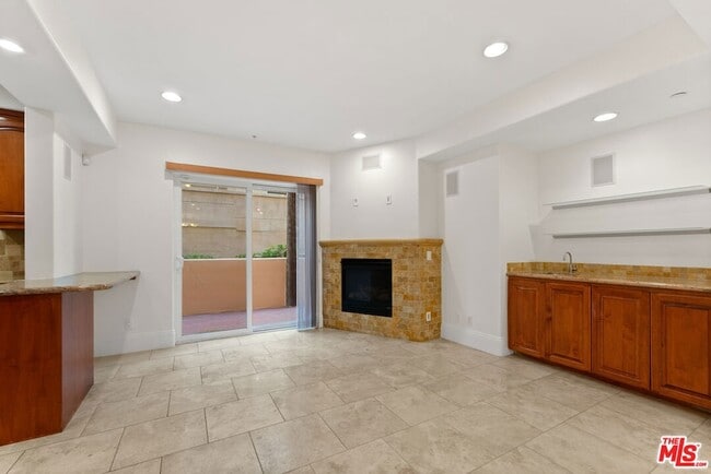 Photo - 16123 Sunset Blvd Condo Unit 101