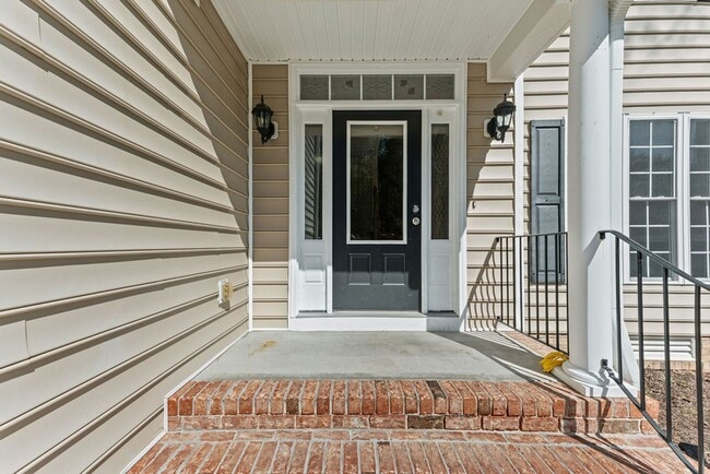 Photo - Large home with 5 bedrooms in Brickshire