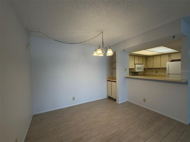 19505 Quesada Ave Unidad AA201