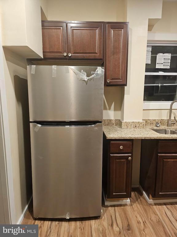 Photo - 214 N East Ln