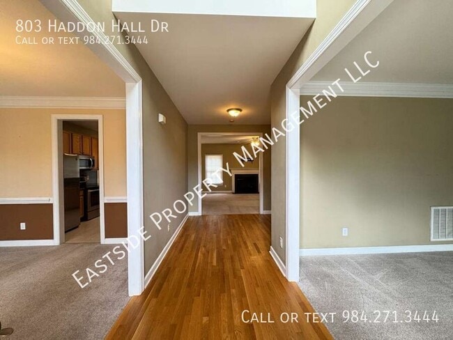 Photo - 803 Haddon Hall Dr